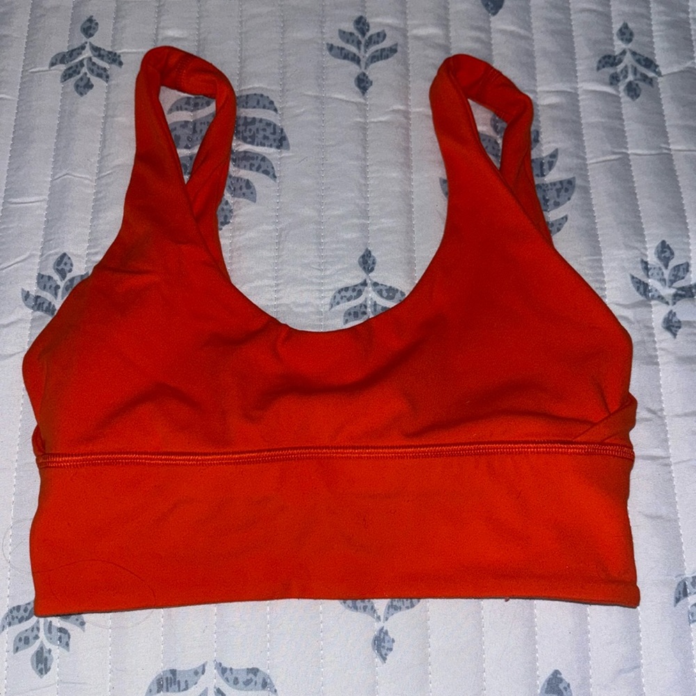 lululemon sports bra